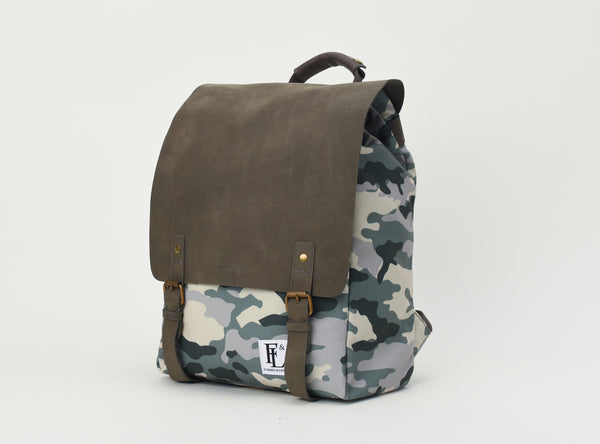 Devon Backpack Camo