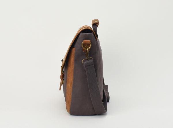 Wiltshire Messenger Grey